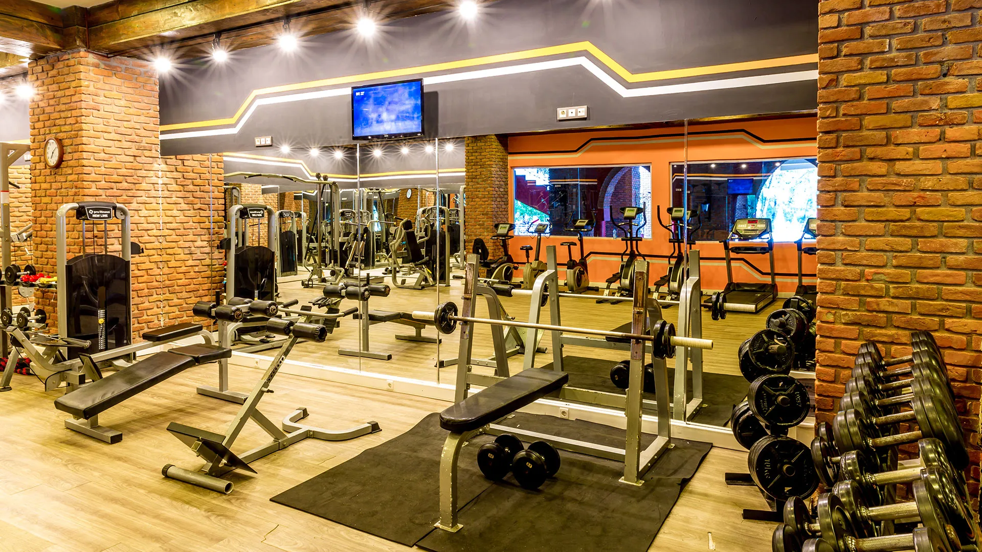 Fitness Salonu